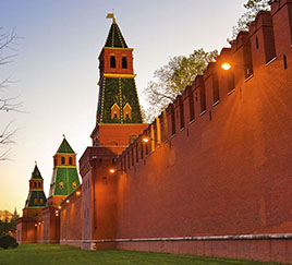Александровский сад и Кремлевская стена